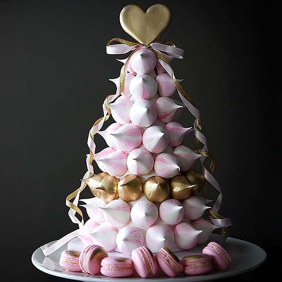 Makaron ve Beze Kule Yapımı